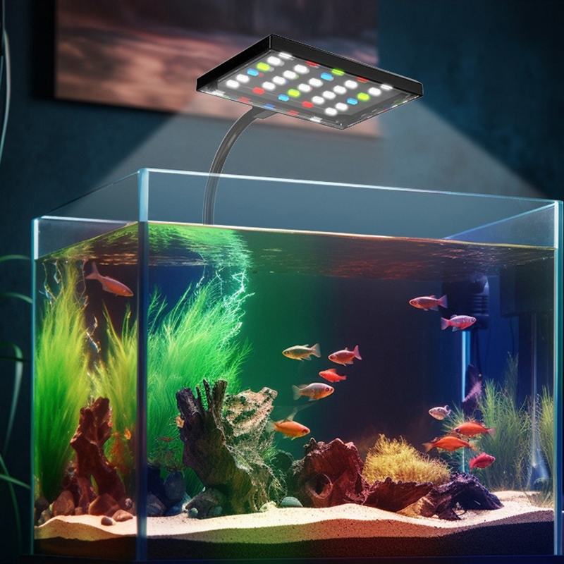 مصباح LED لحوض السمك يعمل عبر  - مراجعة Aquarium Plant Display وسعره